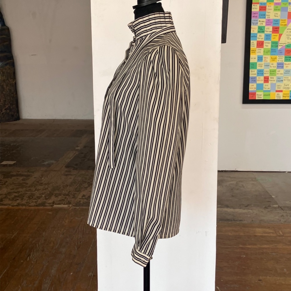Vintage cottage style striped black and white top - Picture 4 of 9